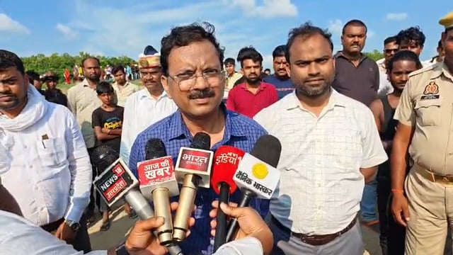 सिद्धार्थनगर में दर्दनाक हादसा दाह संस्कार में आए तीन युवक बाणगंगा नदी में डूबे तलाश जारी