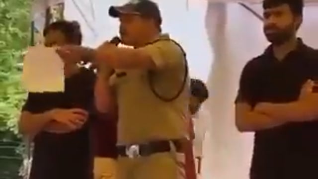 उत्तराखंड पोलीस का जवान स्तीपादेकर आंदोलन मे शामिल 