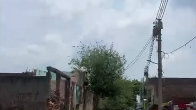 मथुरा में कथित मांस सप्लाई की सूचना से हड़कंप, संदिग्ध बैग छोड़कर फरार