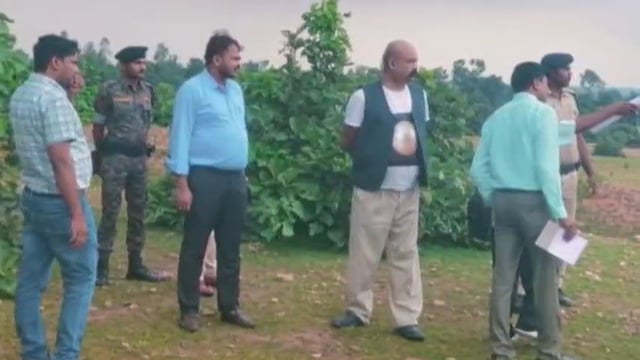 डीआईजी रेंज ने की पुलिस केंप भुमी का निरीक्षण 