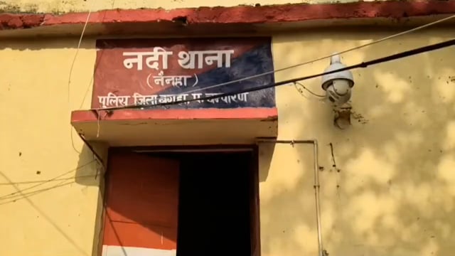 बिहार में एंबुलेस से शराब की बड़ी खेप को पुलिस ने किया बरामद, चालक गिरफ्तार।