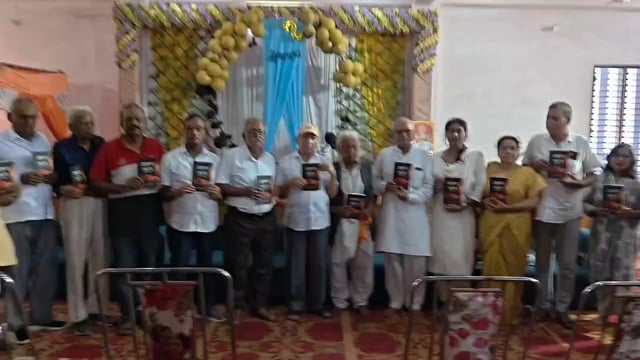 आराधना के फूल का हुआ भव्य विमोचन, साहित्यकारों ने सराही रचनाशीलता