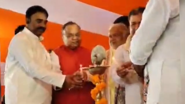 श्रावणी मेला उद्घाटन में जुटे कई मंत्री और जनप्रतिनिधि डीएम अंशुल अग्रवाल बोले श्रद्धालुओं की सुरक्षा सर्वोच्च प्राथमिकत