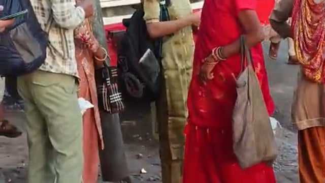 शाहजहांपुर बस स्टैंड पर भीख मांगने वालों का दबदबा बना हुआ है 