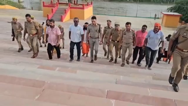 श्रद्धालुओं की सुरक्षा को लेकर प्रतापगढ़ पुलिस सतर्क, एसपी ने किया स्थलीय निरीक्षण#latest_news 