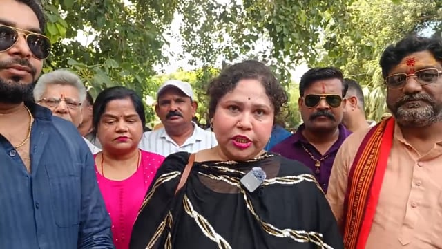 सावन में कांवड़ मार्गों की व्यवस्थाओं को लेकर हिंदू महासभा का प्रदर्शन, सिटी मजिस्ट्रेट को सौंपा चार सूत्रीय ज्ञापन