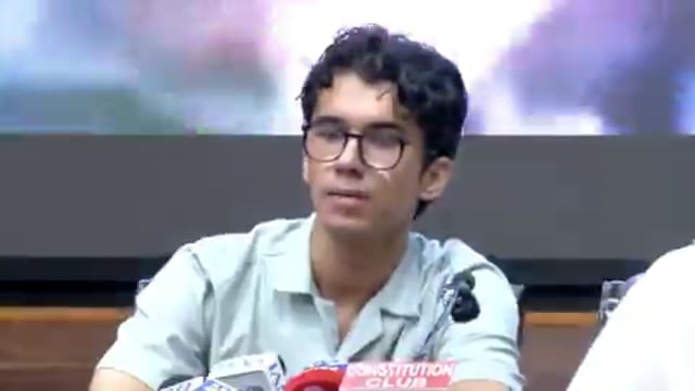 'मेरे पापा के माथे 
पर टांके लगे थे...'

CJP Protest में पत्थरबाजी से घायल Delhi Police ACP के बेटे ने क्या आपबीती सुनाई?