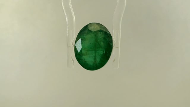 Zambian Panna 3.92 Carat — video