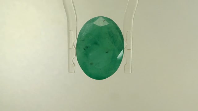 Zambian Panna 5.48 Carat — video
