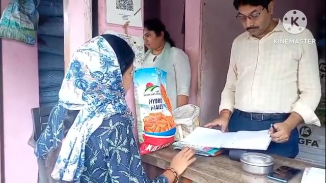 खाद की कालाबाजारी एवं मनमाने दाम वसूलने की शिकायत पर जिला कृषि पदाधिकारी ने खाद दुकानों की जांच कर दिए कई निर्देश