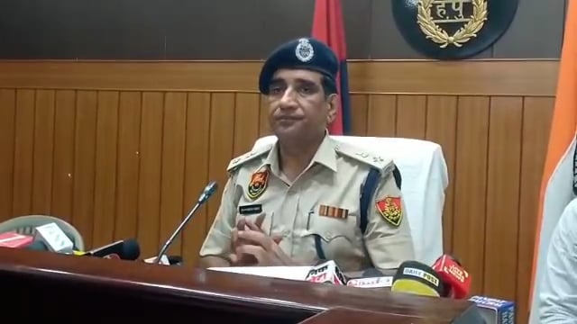रंगदारी मांगनेवाला छात्र पुलीस के हत्ते sP भूपेंद्र सिह ने दी जानकारी