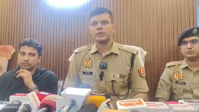 घंटों बाद खुला स्टेट हाईवे, एसपी सौरभ दीक्षित ने जताया सभी का आभार मुख्य आरोपी गिरफ्तार, निष्पक्ष कार्रवाई का भरोसा..
