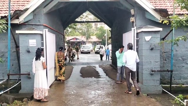 शिंगणापूर येथील शाकंभरी काॅलनीतील बंद बंगल्यात पार्टी करून त्याच बंगल्यातील साहीत्य चोरी दोघांना जेरबंद केले करवीर पोलीसांनी.
