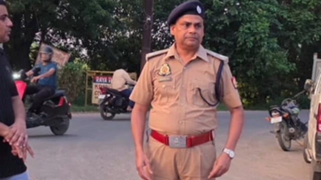 MANT-कावड़ यात्रा को लेकर मथुरा पुलिस पूरी तरह अलर्ट, एसपी ग्रामीण ने सुरक्षा व्यवस्था का, लिया जायजा,,