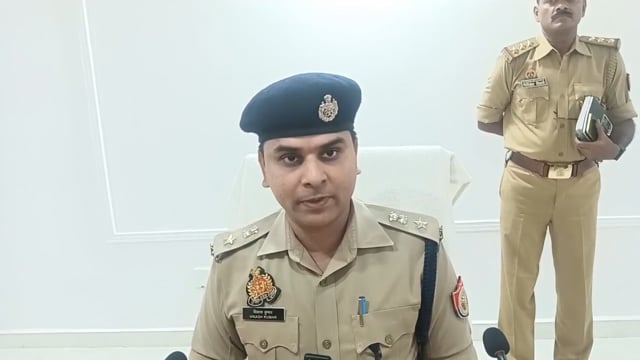 बलरामपुर बकाया रूपये न मिलने से युवक ने उजाड़ा पूरा परिवार खुद को भी गोली मारकर आत्म हत्या किया नामित आरोपी गिरफ्तार 
