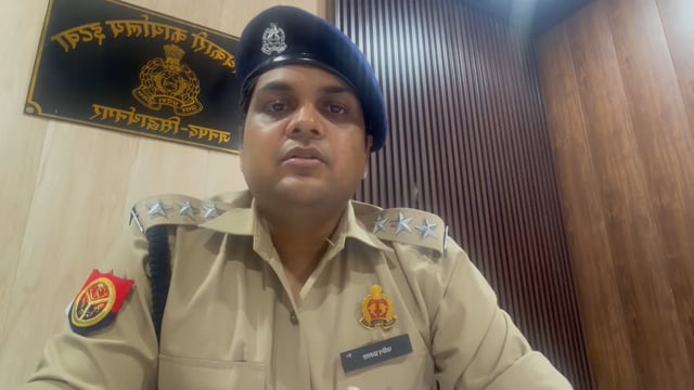 डीजे पर रिवाल्वर नहीं, निकली लाइटर गन! इटवा पुलिस ने बताई वायरल वीडियो की सच्चाई