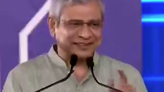 नया भारत!!
भारत में बनी सेमी कंडक्टर चिप अब जापान अमेरिका और यूरोप भी जाएगी..!!*

यही तो है PM मोदी जी का नया भारत।