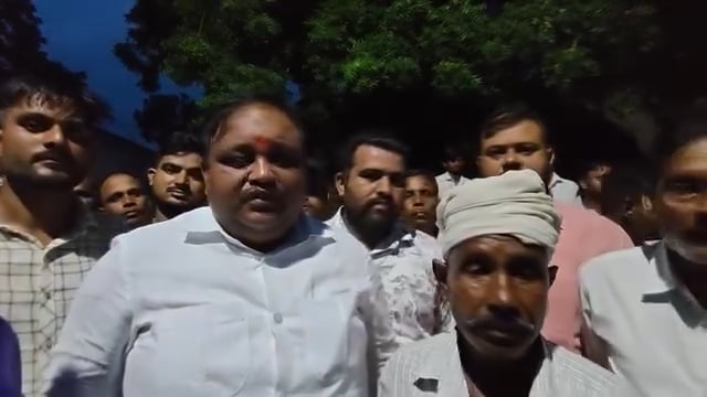 न्याय की लड़ाई के साथ राहत की पहल: विधायक अरविंद सिंह ने कमलनैनपुर पहुंचकर पीड़ित परिवार को सौंपा 5 लाख का चेक