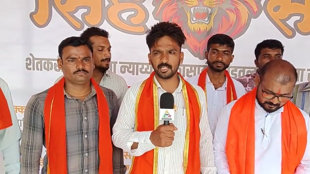 जिल्हा अधिकारी कार्यालयासमोर शेतकऱ्यांच्या विविध मागण्यांसाठी शिवसेनेचे आंदोलन आंदोलनाचा  3 रा दिवस