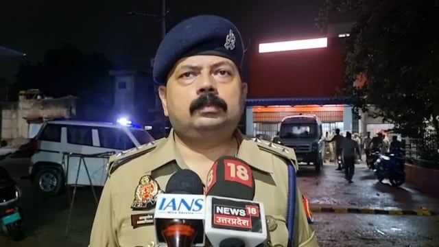 प्रतापगढ़ में बड़ा हादसा जर्जर मकान ढहने से एक ही परिवार के 6 लोगों की दर्दनाक मौत 1 व्यक्ति सुरक्षित#latest_news 
