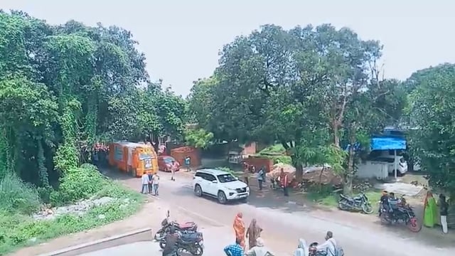 बलिया में बसपा विधायक उमाशंकर सिंह के अंतिम यात्रा में उमड़ा जन सैलाब,नम आँखों से लोगो ने दी श्रधांजलि