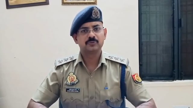 सुखपुरा थाना क्षेत्र के एक गांव निवासिनी नाबालीग के साथ दुष्कर्म के मामले में पुलिस ने युवक के खिलाफ मुकदमा किया दर्ज