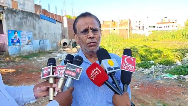 सिद्धार्थनगर में पोखरे की जमीन पर कब्जे का आरोप, भाजपा जिलाध्यक्ष ने DM से की शिकायत