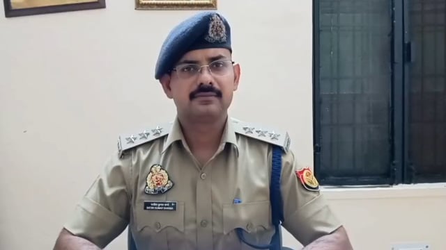 सुखपुरा थाना क्षेत्र के गांव निवासिनी नबालिग से दुष्कर्म करने के मामले पुलिस ने युवक के खिलाफ मुकदमा किया दर्ज