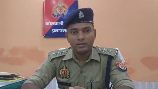 कच्ची दीवार गिरने से दर्दनाक हादसा 70 वर्षीय बुजुर्ग की मौत घटनास्थल पर पहुंची पुलिस जांच जारी#latest_news 