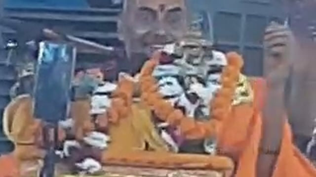 Shrimad Bhagwat Katha ka aayojan Katha Vyas Shri Rajendra Nand Saraswati Maharaj ji karykram Sthal Lakshman Ishwar Mandir Lakshman puri colony Barabanki. part 1