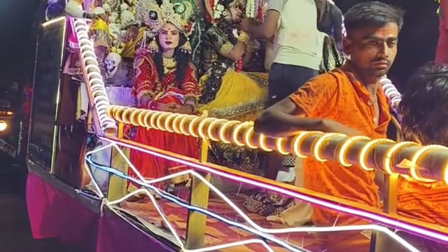 लालगोपालगंज से निकली भव्य कांवर यात्रा चौकी-झांकी से सजा रास्ता श्रृंगवेरपुर से जल लेकर घुश्मेश्वरनाथ #latest_news 