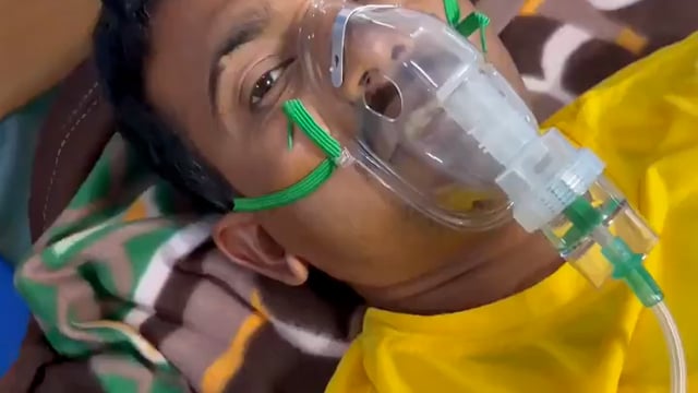 झारखंड में आमरण अनशन पर बैठे छात्र राहुल क्रांति ने ICU में भर्ती होने के बाद भी अपना अनशन जारी रखा