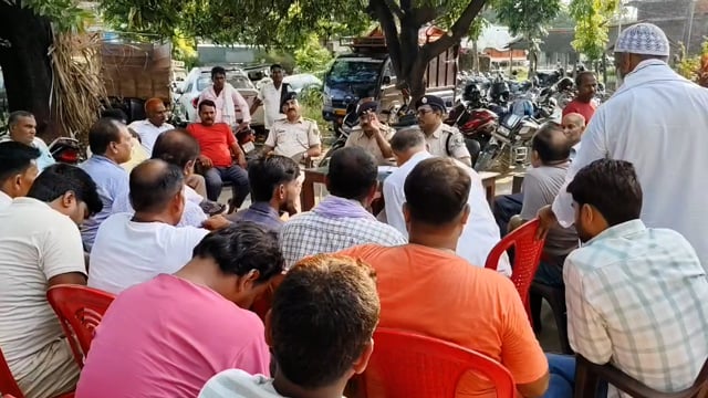 नागपंचमी पर्व को लेकर चौतरवा थाना परिसर में शांति समिति की बैठक आयोजित।