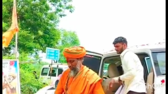 संत मुरलीधर महाराज यांच्या वाढदिवसानिमित्त शालेय व दिव्यांग विद्यार्थ्यांना शैक्षणिक साहित्याचे वाटप  