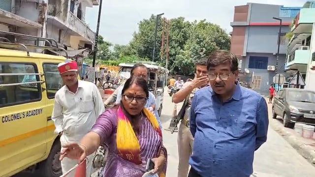 महापौर अर्चना वर्मा की बाइट ने बढ़ाई हलचल, छह करोड़ की सड़क पर उठे सवाल