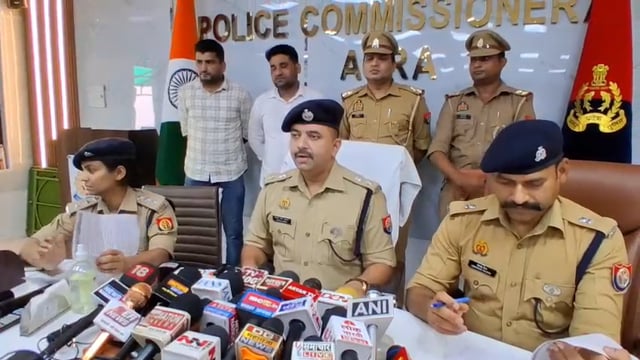 भारी मात्रा में अवैध शराब की तस्करी करने वाले अंतरराष्ट्र गेग के दो अभियुक्तों को थानट्रांस यमुना पुलिस ने किया गिरफ्तार