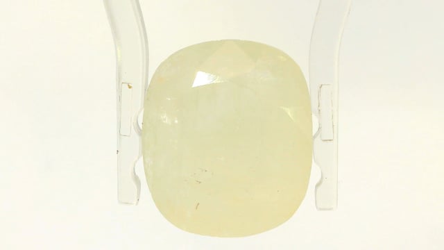Srilankan White Sapphire 11.22 Carat — video
