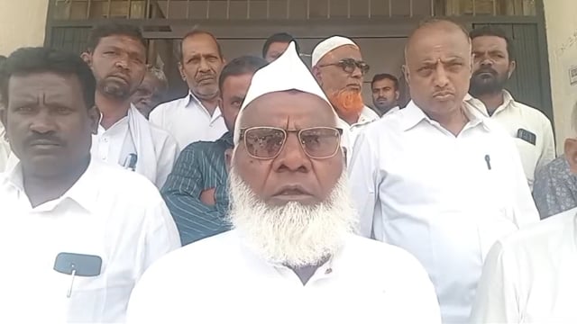 चाकूर तालुक्यातील होणाळी नायगाव शिव रस्ता तलावामुळे बंद नागरिकांचा आरोप