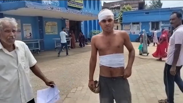 खेत की जुताई बनी विवाद का जड़, आमने सामने आए दो पक्ष; तीन युवक घायल
