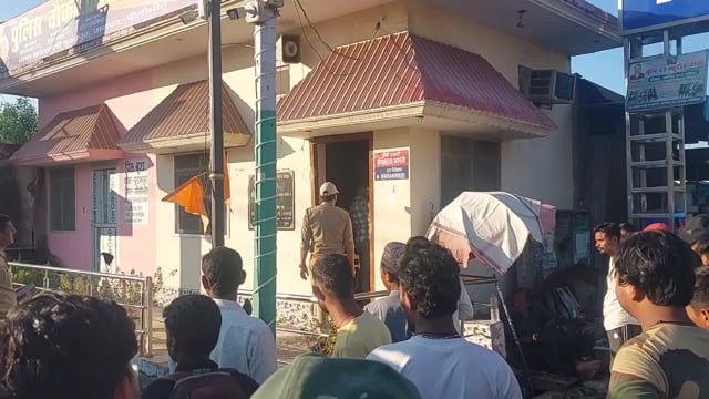 नाबालिग छात्रा से छेड़छाड़ के विरोध पर पिता और दोस्त से मारपीट, मुकदमा दर्ज