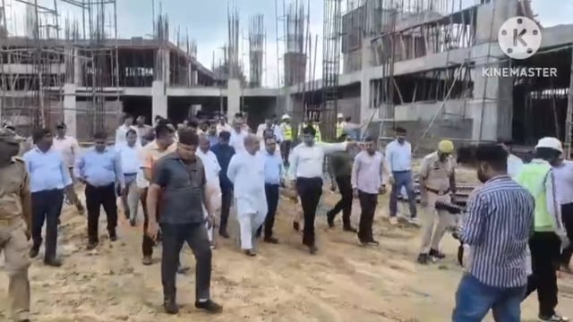 आगरा में प्रभारी मंत्री भूपेंद्र सिंह चौधरी ने निर्माणाधीन परियोजनाओं का किया निरीक्षण एसएन मेडिकल कॉलेज में लेडी लॉयल 