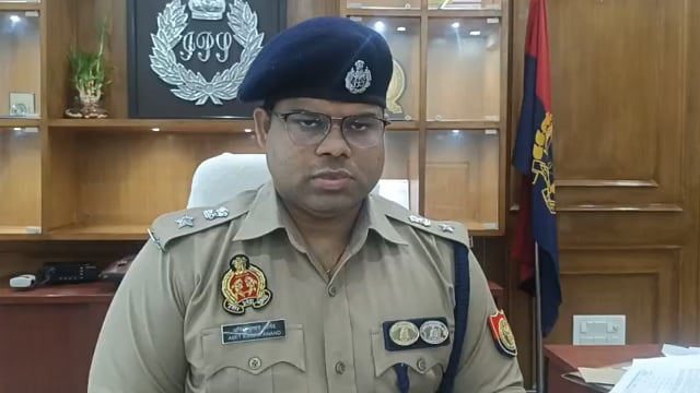 Lko Big Breaking 

राजधानी लखनऊ के थाना जानकीपुरम प्रकरण के संबंध में पुलिस उपायुक्त उत्तरी अमित कुमार आनंद द्वारा दी गयी बाइट!!