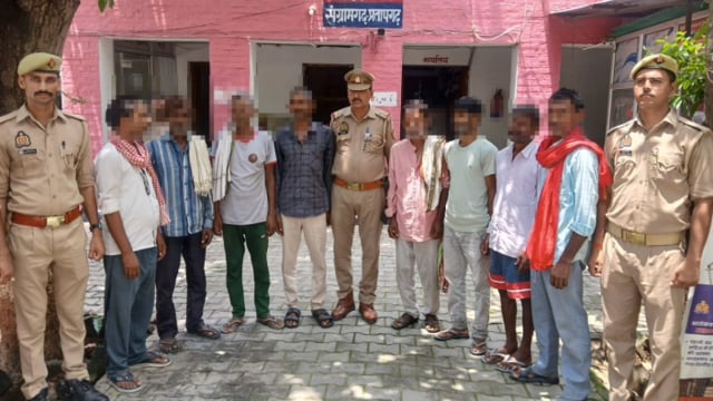 संग्रामगढ़ पुलिस का वारंटियों पर शिकंजा 8 गैर जमानती वारंटियों को घर से दबोचा#latest_news 