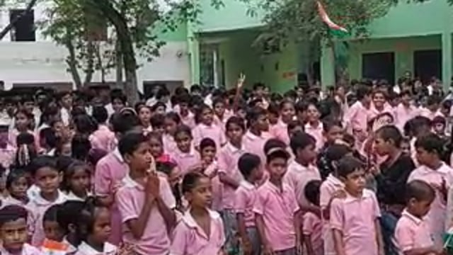 फहराया तिरंगा एनसीसी कैडेट्स ने दी सलामी: श्री रमेश चंद्र इंटर कॉलेज में धूमधाम से मना देश का 80 वा स्वतंत्रता दिवस