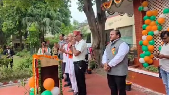 MANT-तिरंगे की शान में गूंजा जनपद न्यायालय, मथुरा—शहीदों को नमन कर लिया,राष्ट्रहित का संकल्प,,