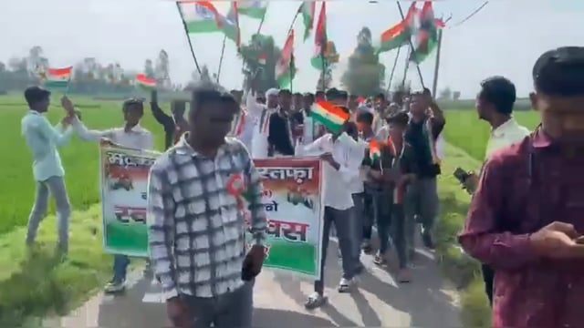 पीलीभीत के गांव गोरा में मदरसा शेर-ए-मुस्तफा में हर्षोल्लास से मनाया स्वतंत्रता दिवस, दिया संदेश