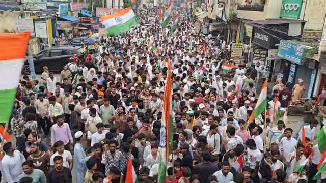 *मुजफ्फरनगर पुरकाजी 80 वे स्वतंत्रता दिवस राष्ट्रीय पर्व पर पुरकाजी चेयरमैन जहीर फारुकी के आह्वान पर निकाली ज़बरदस्त तिरंगा यात्रा