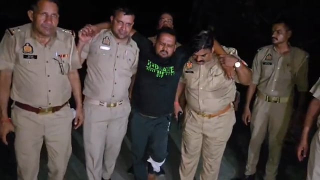 जैतीपुर पुलिस द्वारा लूट के मुकदमें में वांछित व 10,000 रुपये इनामिया/शातिर अभियुक्त की पुलिस मुठभेड़ के दौरान गिरफ्तारी, अवैध असलहा व अन्य सामग्री की बरामदगी