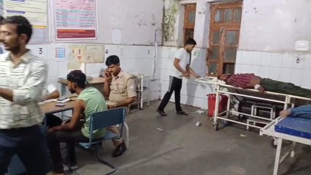 नेशनल हाईवे पर दो बाइकों की आमने-सामने भिड़ंत, दो युवक गंभीर