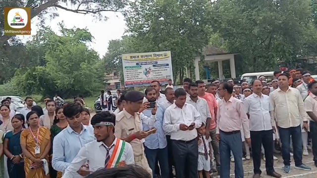 स्वतंत्रता दिवस पर सिरदला के विभिन्न कार्यालय  व शिक्षण संस्थानों में फहराया गया तिरंगा